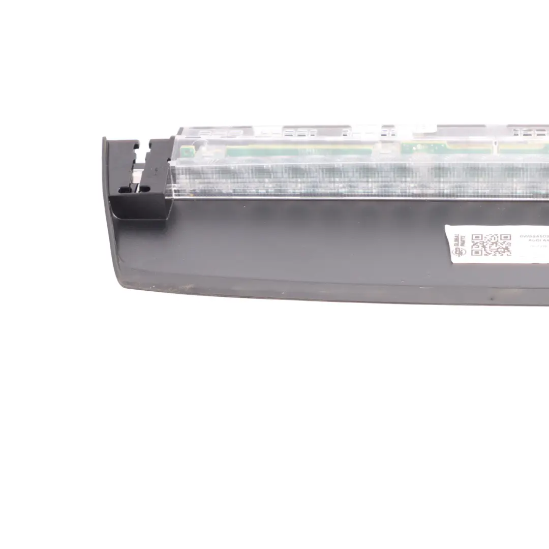 Feu Stop Arrière Supplémentaire pour Audi A4 B9 à propos du numéro de pièce 8W5945097A Audi A4 B9 Feu Stop Arrière Supplémentaire - SKU 8W5945097A - Numéro de pièce 8W5945097A
