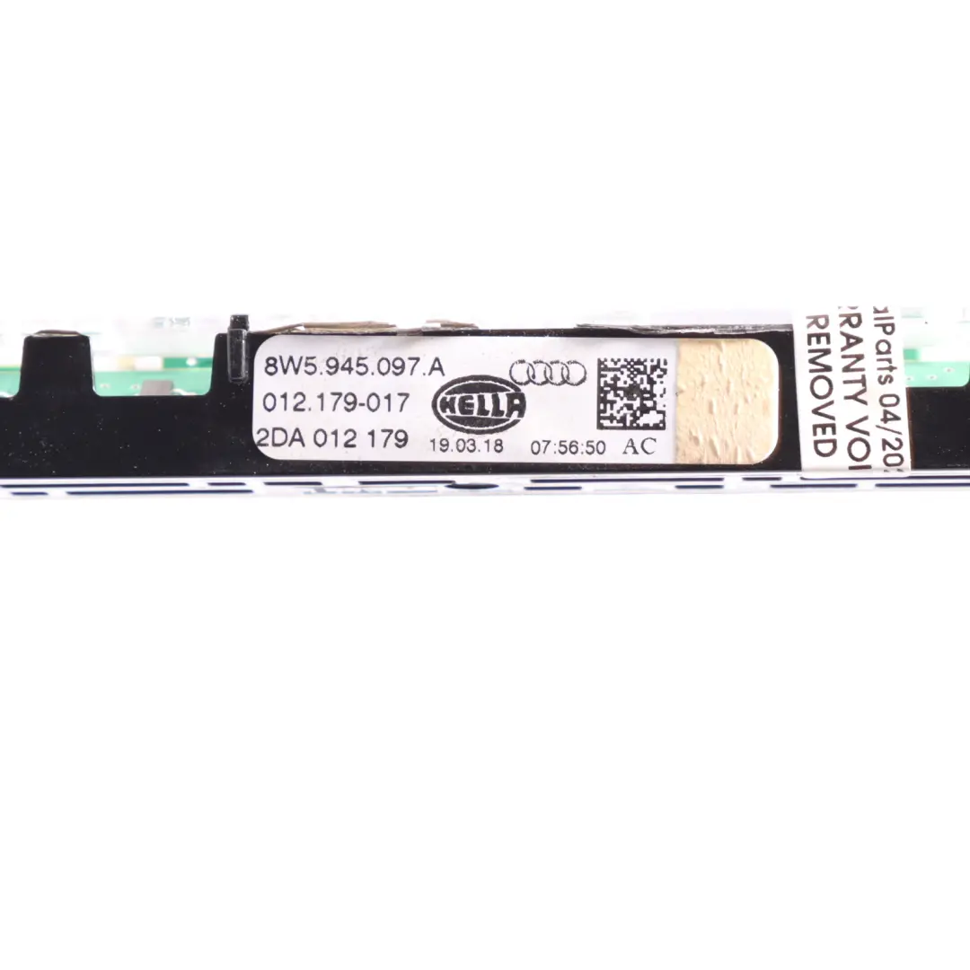 Hintere Zusätzliche Dritte Bremsleuchte für Audi A4 B9 mit Teilenummer 8W5945097A Audi A4 B9 Hintere Zusätzliche Dritte Bremsleuchte - SKU 8W5945097A - Teilenummer 8W5945097A