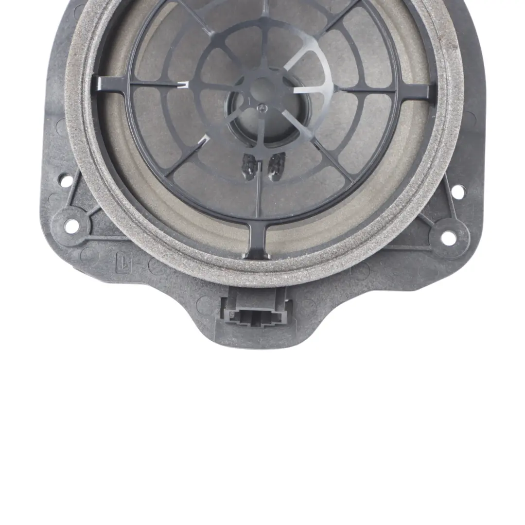 Haut-Parleur Arrière Gauche pour Audi A5 F5 à propos du numéro de pièce 8W6035411 Audi A5 F5 Haut-Parleur Arrière Gauche - SKU 8W6035411 - Numéro de pièce 8W6035411