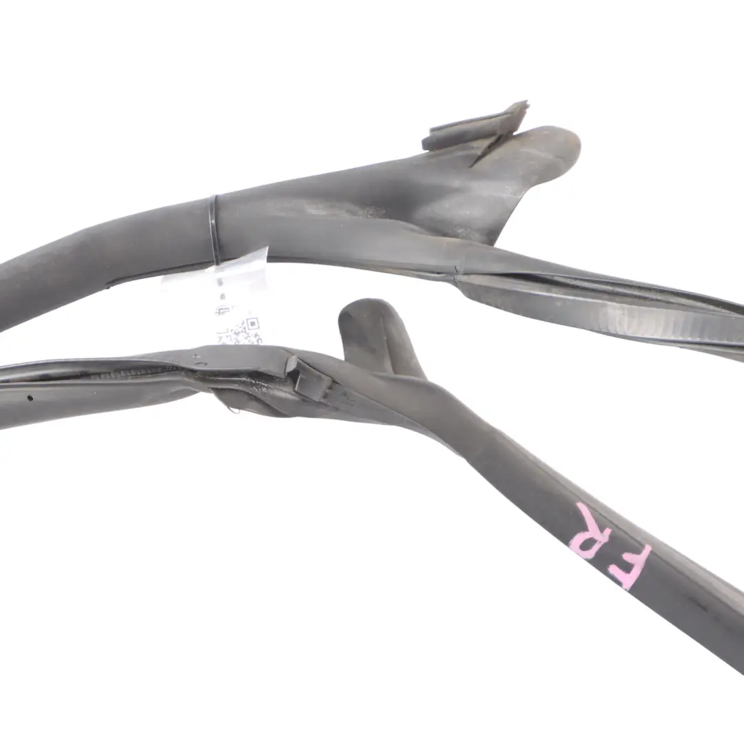 Puerta Delantera Junta Interior Goma Derecha para Audi A5 S5 RS5 F5 Coupe con número de pieza 8W6831708D Audi A5 S5 RS5 F5 Coupe Puerta Delantera Junta Interior Goma Derecha - SKU 8W6831708D - Número de pieza 8W6831708D