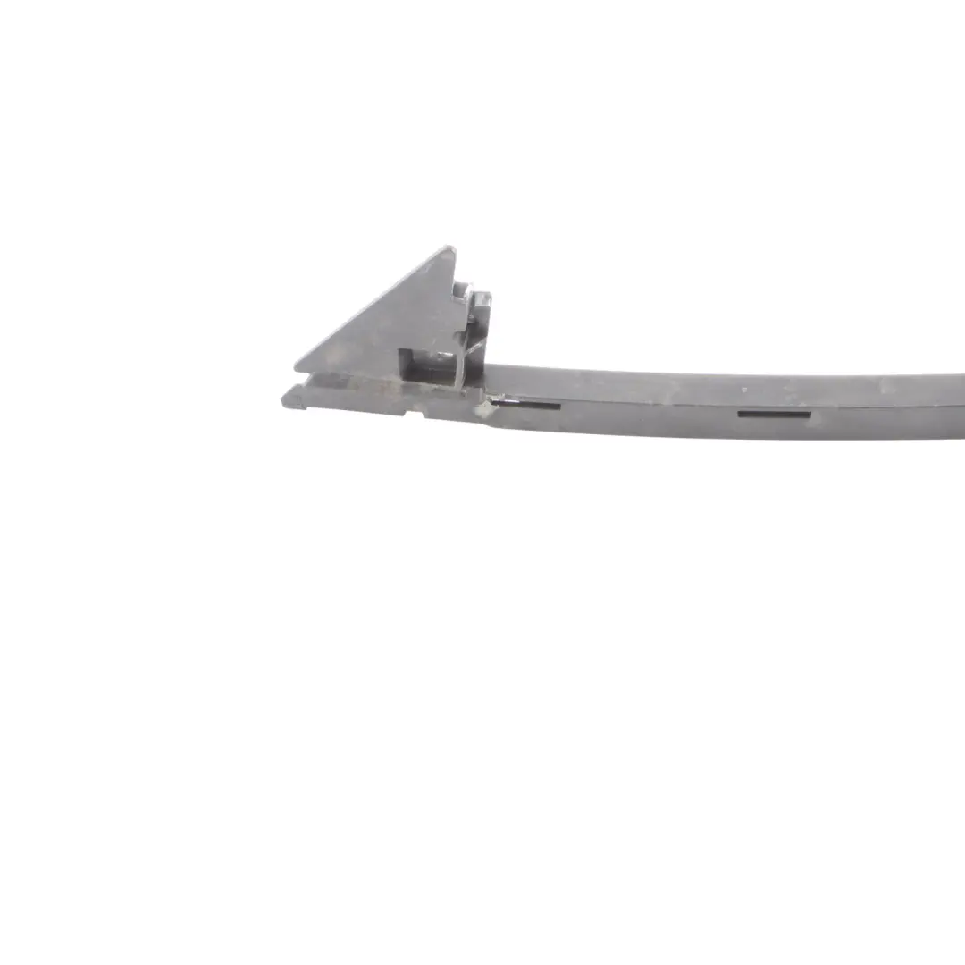 Ventana Marco Guía Rail Delantero Derecho para Audi A5 F5 con número de pieza 8W6837068 Audi A5 F5 Ventana Marco Guía Rail Delantero Derecho - SKU 8W6837068 - Número de pieza 8W6837068