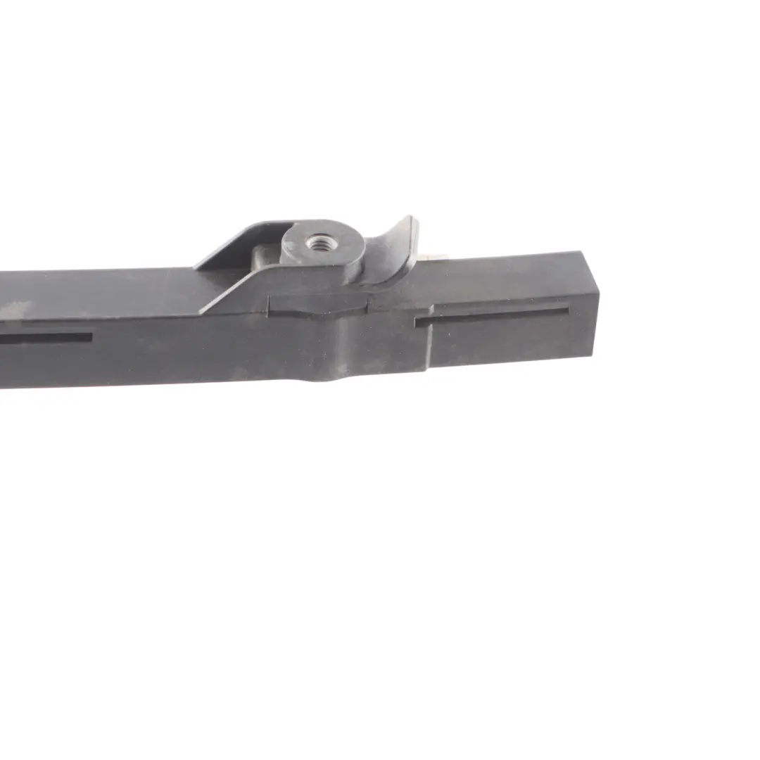 Audi A5 F5 Prowadnica Ramy Szyby Prawy Przód - SKU 8W6837068 - Numer Części 8W6837068