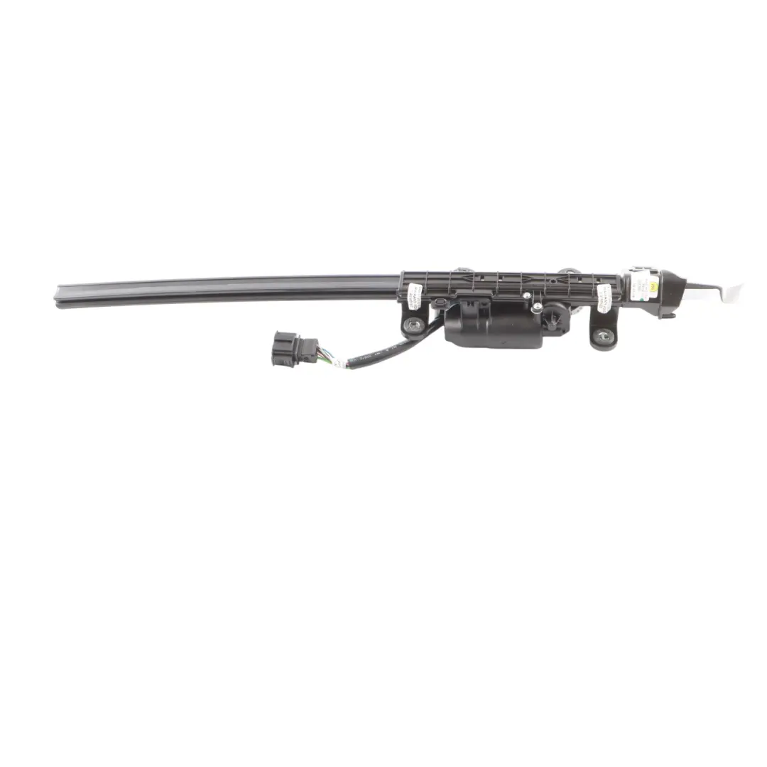 Audi A5 F5 Sicherheitsgurtverlängerer Motor Vorne Links - SKU 8W6857759 - Teilenummer 8W6857759