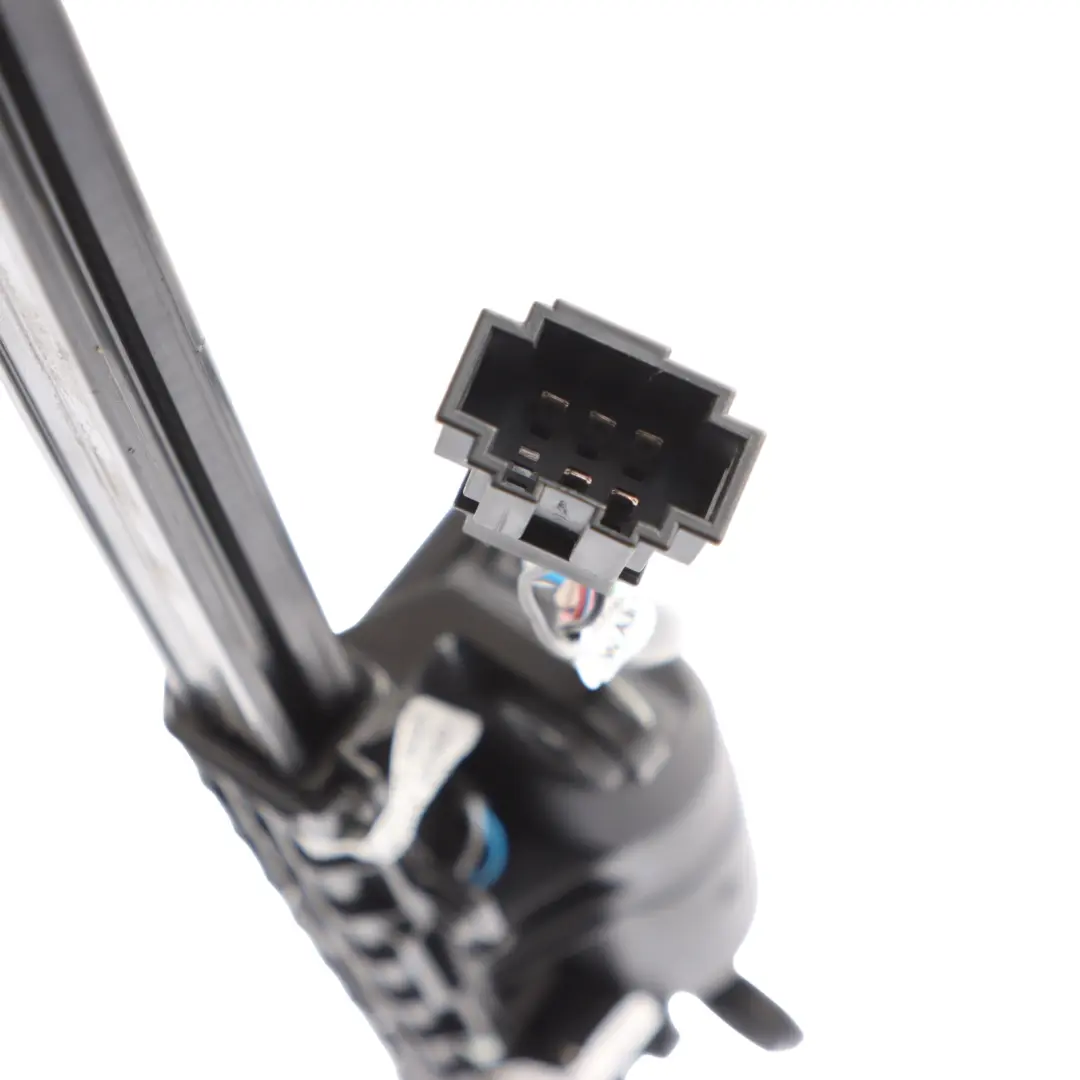 Rallonge De Ceinture De Sécurité Moteur Avant Droite pour Audi A5 F5 à propos du numéro de pièce 8W6857760 Audi A5 F5 Rallonge De Ceinture De Sécurité Moteur Avant Droite - SKU 8W6857760 - Numéro de pièce 8W6857760