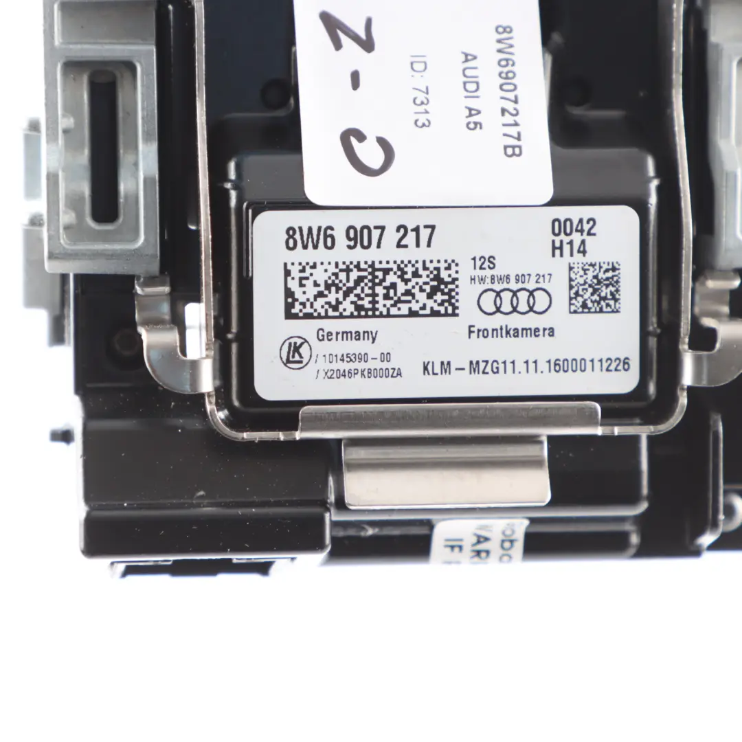 Cámara asistencia mantenimiento parabrisas delantero para Audi A5 F5 con número de pieza 8W6907217B Audi A5 F5 Cámara asistencia mantenimiento parabrisas delantero - SKU 8W6907217B - Número de pieza 8W6907217B