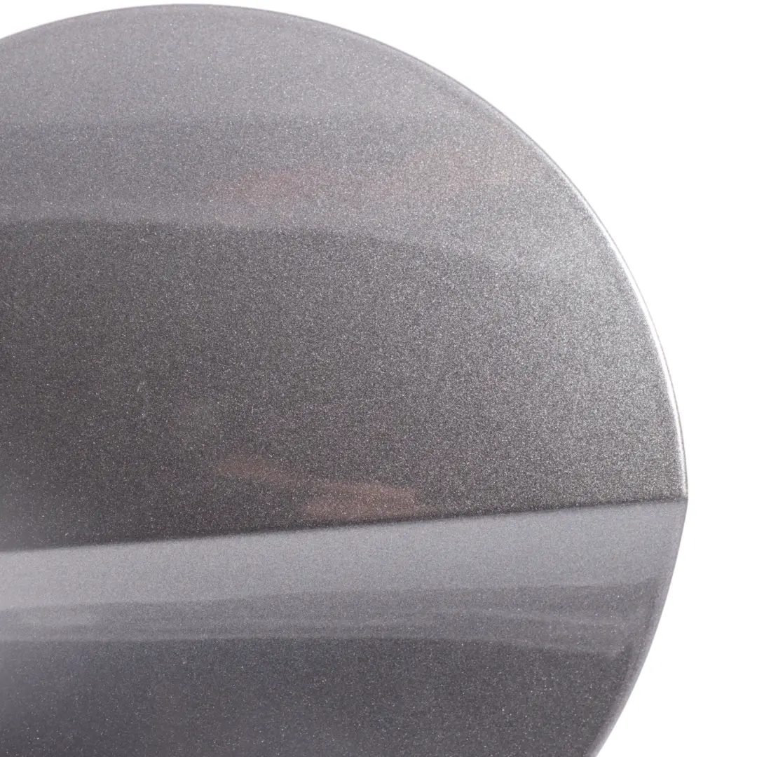 Audi A1 8X Couvercle bouchon remplissage carburant Gris Daytona - Z7S - SKU 8X0809907-DGR - Numéro de pièce 8X0809907