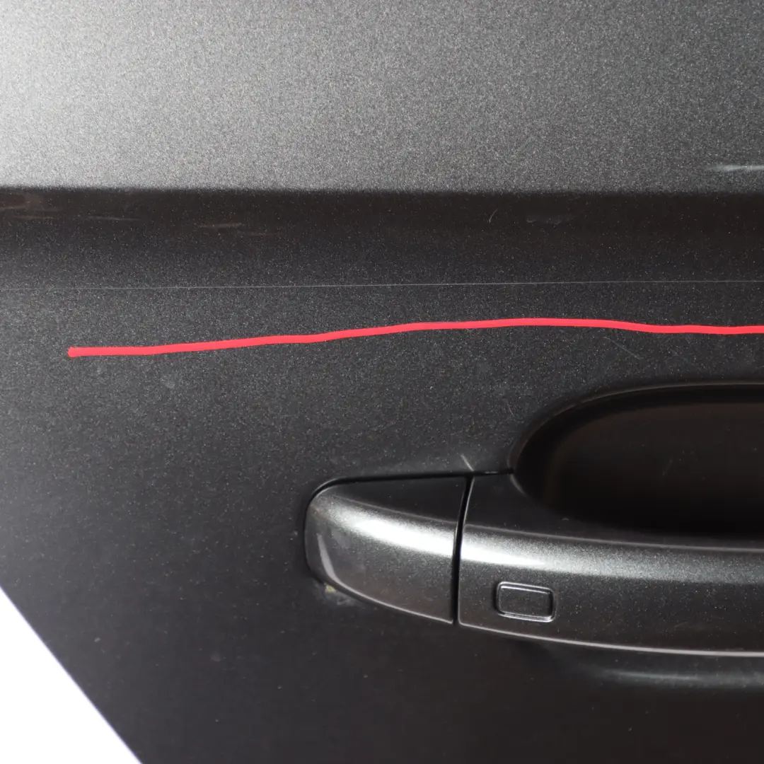 Audi A1 8X Porte arrière droite Daytona Grey Pearl Effect - Z7S - SKU 8X4833052B-DGR - Numéro de pièce 8X4833052B