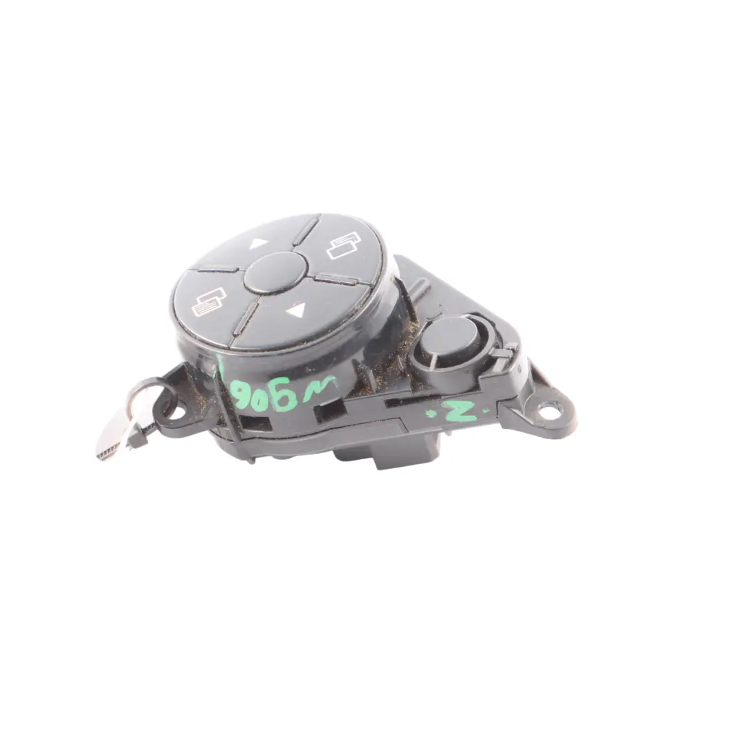 Lenkradtaste Mercedes Sprinter W906 Multifunktionsschalter für mit Teilenummer A9069051900 Lenkradtaste Mercedes Sprinter W906 Multifunktionsschalter - SKU A9069051900 - Teilenummer A9069051900