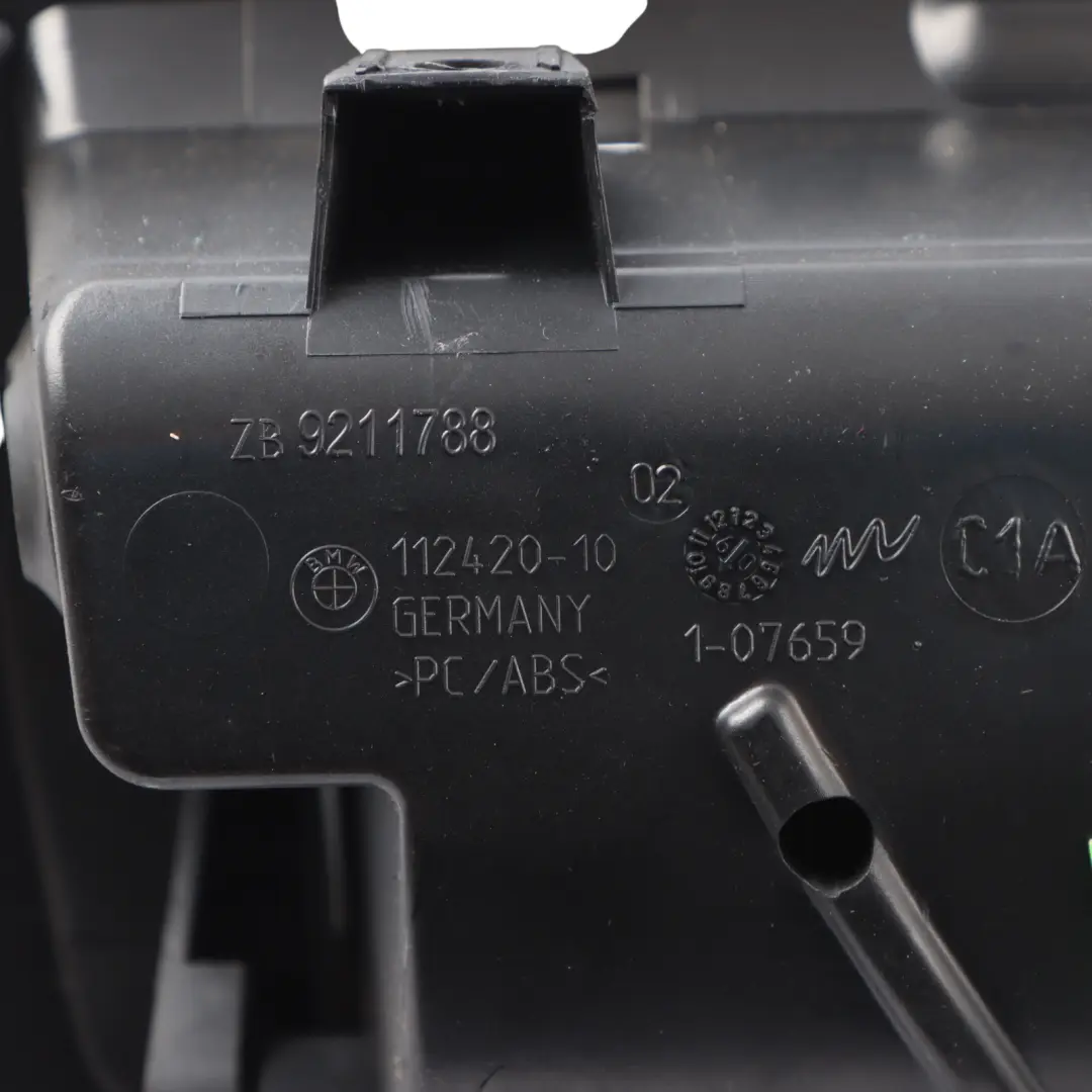 Bandeja de Almacenamiento Panel de Instrumentos Salpicadero para BMW E81 E87 LCI E88 con número de pieza 9127054 BMW E81 E87 LCI E88 Bandeja de Almacenamiento Panel de Instrumentos Salpicadero - SKU 9127054 - Número de pieza 9127054