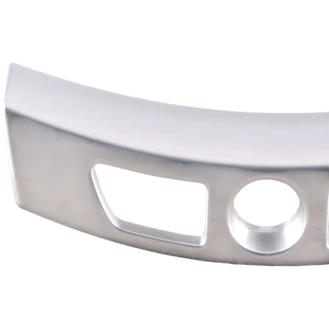 Garniture Verrouillage L'Accoudoir Central Argent pour BMW F07 GT à propos du numéro de pièce 9178355 BMW F07 GT Garniture Verrouillage L'Accoudoir Central Argent - SKU 9178355 - Numéro de pièce 9178355