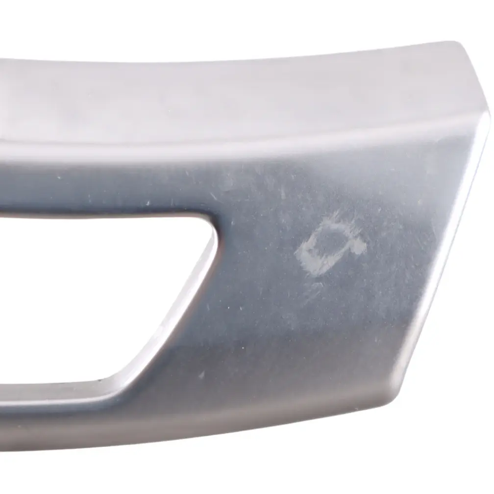 Garniture Verrouillage L'Accoudoir Central Argent pour BMW F07 GT à propos du numéro de pièce 9178355 BMW F07 GT Garniture Verrouillage L'Accoudoir Central Argent - SKU 9178355 - Numéro de pièce 9178355
