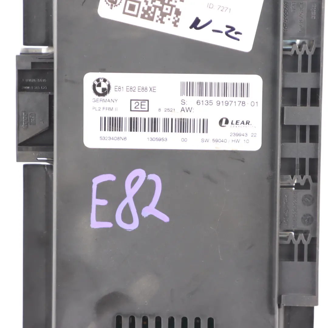Footwell Light Control Unit Module ECU PL2 FRM II Lear to BMW E82 with Part number 9197178 BMW E82 Footwell Light Control Unit Module ECU PL2 FRM II Lear - SKU 9197178-1 - Part number 9197178