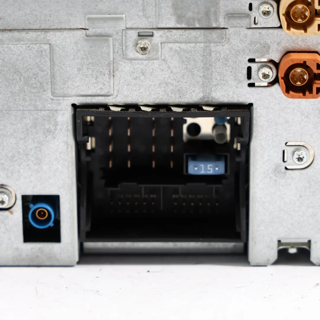 Komputer Nawigacji Professional Nawigacja CIC 9198826 do BMW E87 E90 LCI o numerze 9283428 BMW E87 E90 LCI Komputer Nawigacji Professional Nawigacja CIC 9198826 - SKU 9198826-1 - Numer Części 9283428