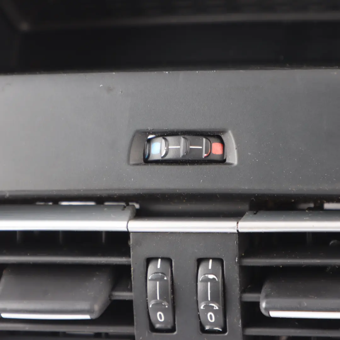 Centre Console Fresh Air Grille Vent Black to BMW F06 Gran Coupe Rear with Part number 9237105 BMW F06 Gran Coupe Rear Centre Console Fresh Air Grille Vent Black - SKU 9237105 - Part number 9237105