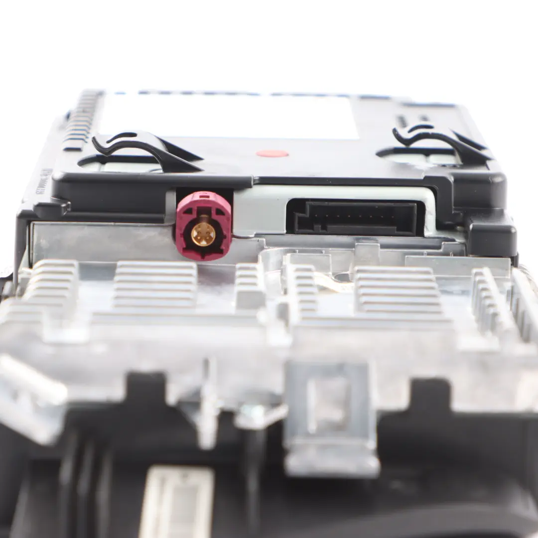 Onboard Display Central Information Screen Monitor 10" 9243903 to BMW F10 F11 with Part number 9243897 BMW F10 F11 Onboard Display Central Information Screen Monitor 10" 9243903 - SKU 9243897-1 - Part number 9243897