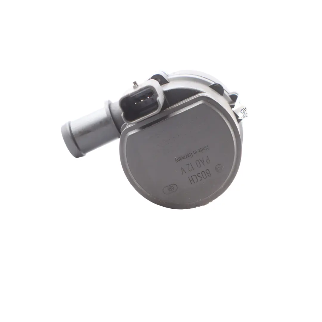 X470 Nissan Navara OM699 Auxiliary Additional Water Pump to Mercedes with Part number 925164GA0A Mercedes X470 Nissan Navara OM699 Auxiliary Additional Water Pump - SKU 925164GA0A - Part number 925164GA0A