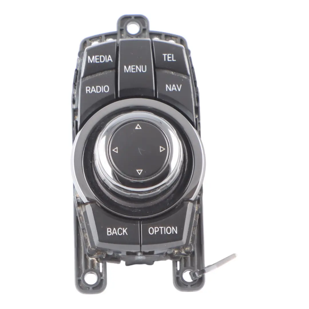 Kontroler Pokrętło iDrive Panel Sterowania do BMW F06 F12 F13 o numerze 9286709 BMW F06 F12 F13 Kontroler Pokrętło iDrive Panel Sterowania - SKU 9286709 - Numer Części 9286709