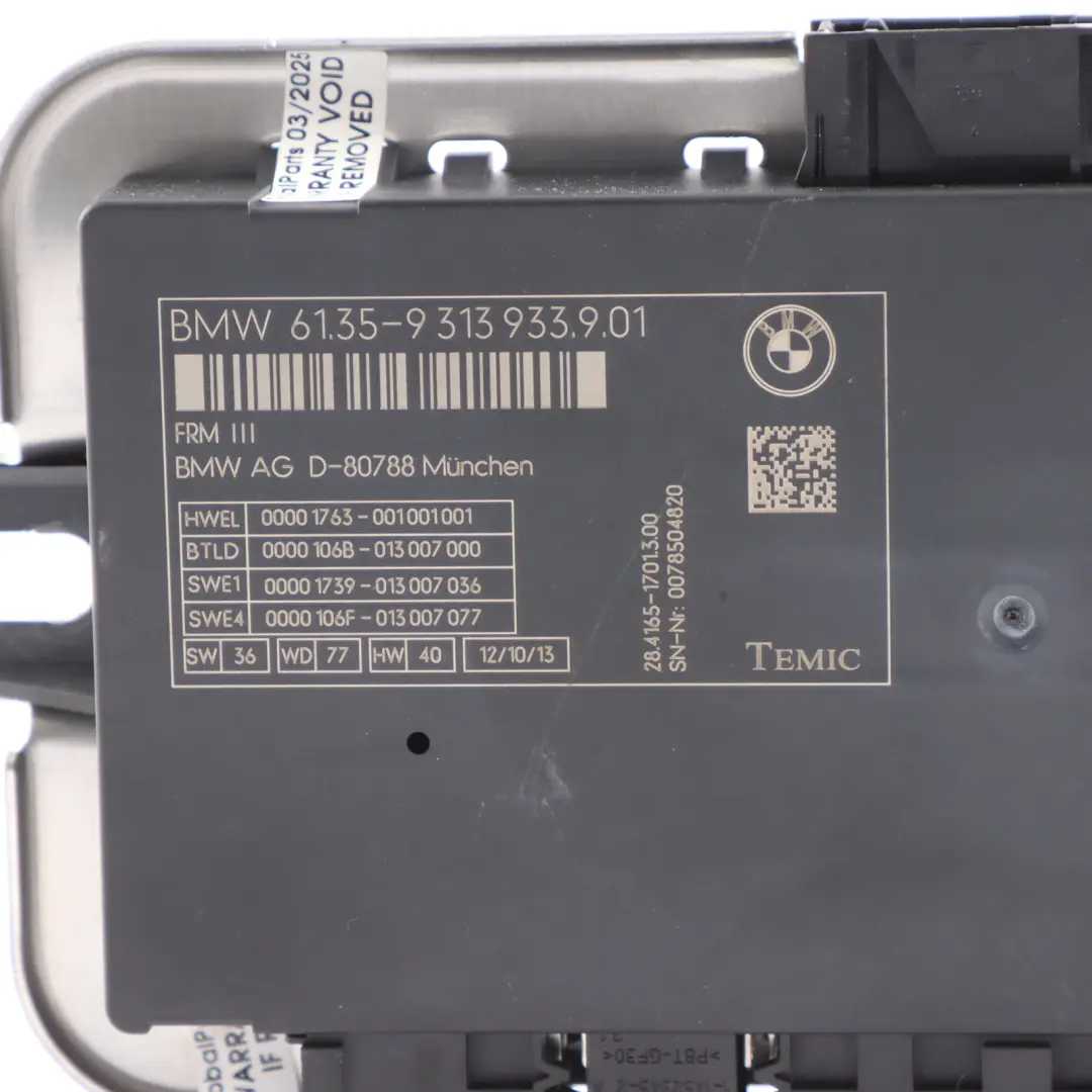 Footwell Light Module Control Unit ECU FRM3 to BMW F12 with Part number 9313933 BMW F12 Footwell Light Module Control Unit ECU FRM3 - SKU 9313933-1 - Part number 9313933