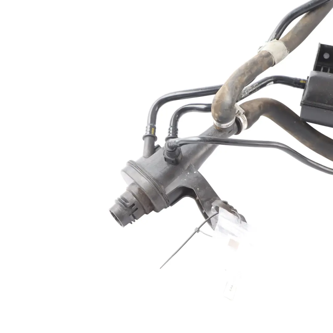 Adblue System Füllschlauch Rohrleitung für BMW G30 G31 Diesel mit Teilenummer 7377946 BMW G30 G31 Diesel Adblue System Füllschlauch Rohrleitung - SKU 9452575 - Teilenummer 7377946