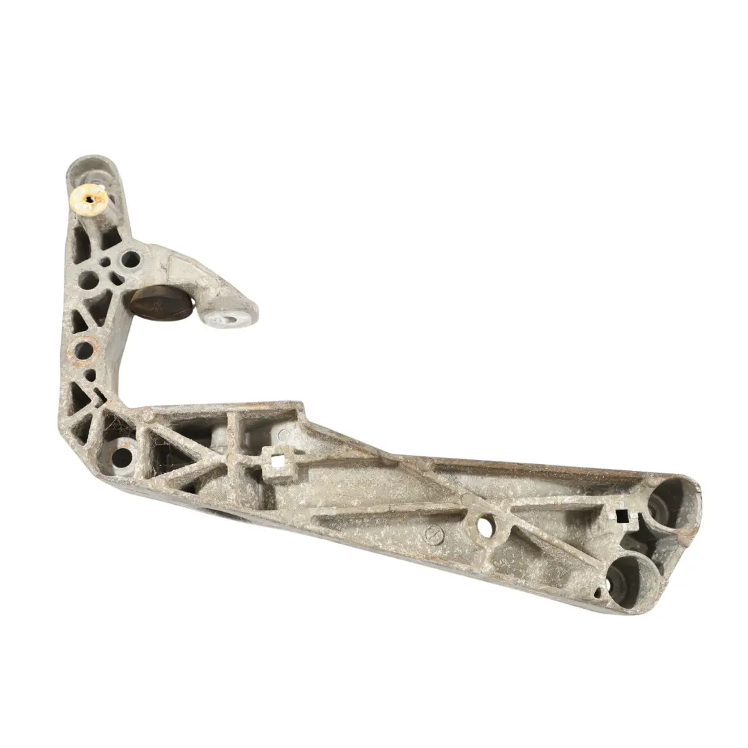 Transmission Gearbox Mount Support Carrier Bracket to BMW G30 with Part number 9485312 BMW G30 Transmission Gearbox Mount Support Carrier Bracket - SKU 9485312 - Part number 9485312