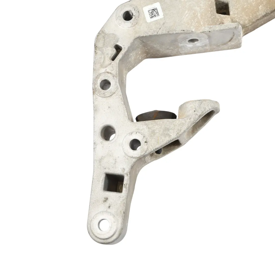 Transmission Gearbox Mount Support Carrier Bracket to BMW G30 with Part number 9485312 BMW G30 Transmission Gearbox Mount Support Carrier Bracket - SKU 9485312 - Part number 9485312