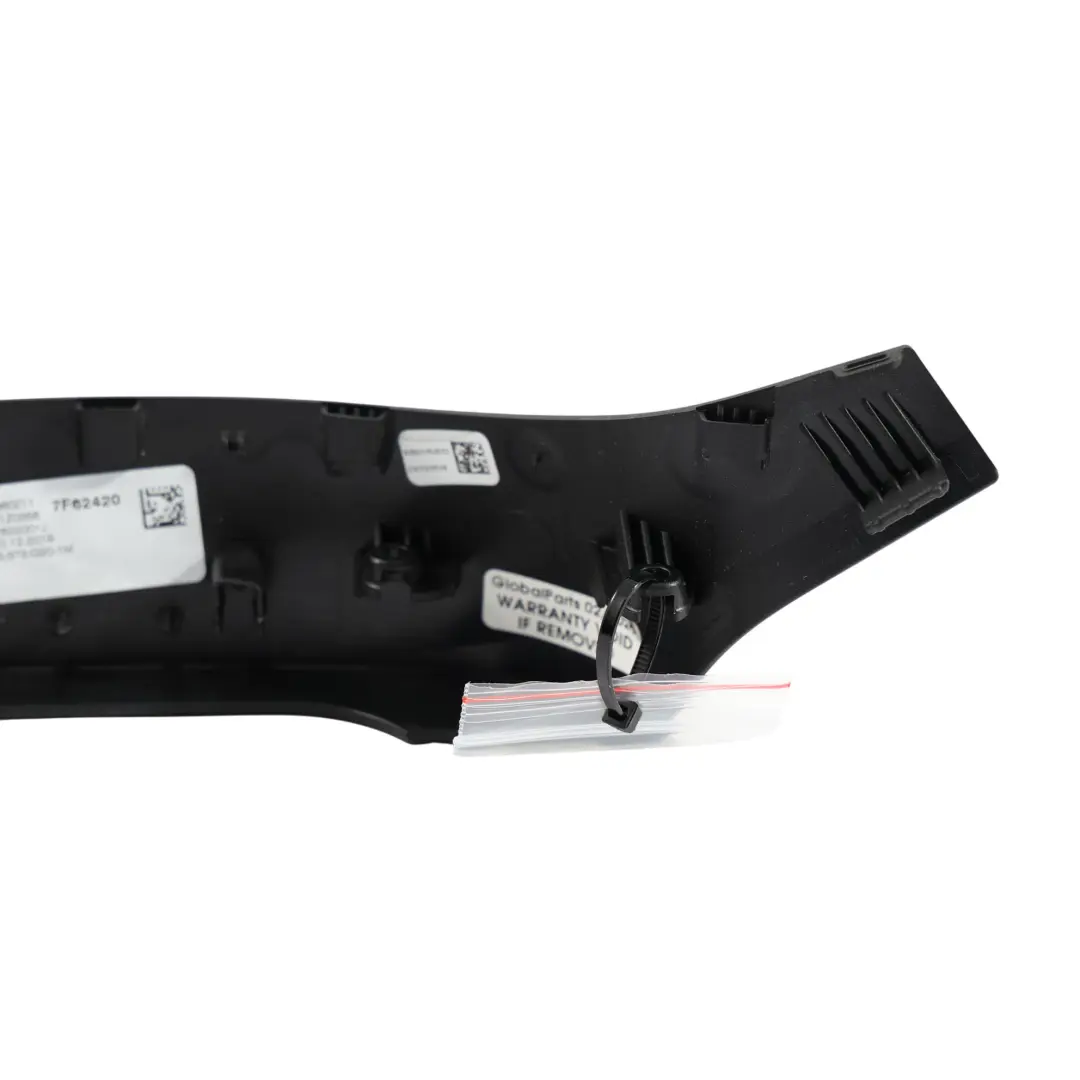 Rivestimento Volante BMW F40 F44 G20 G21 Pannello Copertura Sterzo per con numero di parte 9503017 Rivestimento Volante BMW F40 F44 G20 G21 Pannello Copertura Sterzo - SKU 9503017 - Numero di parte 9503017