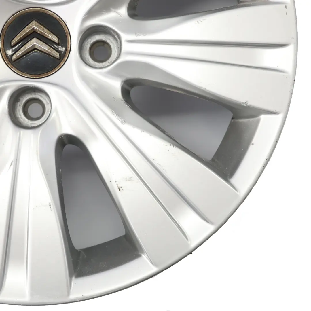  Citroen C3 Picasso Jante Alu Argent 16" ET:23 6J - SKU 9681810880-1 - Numéro de pièce 9681810880