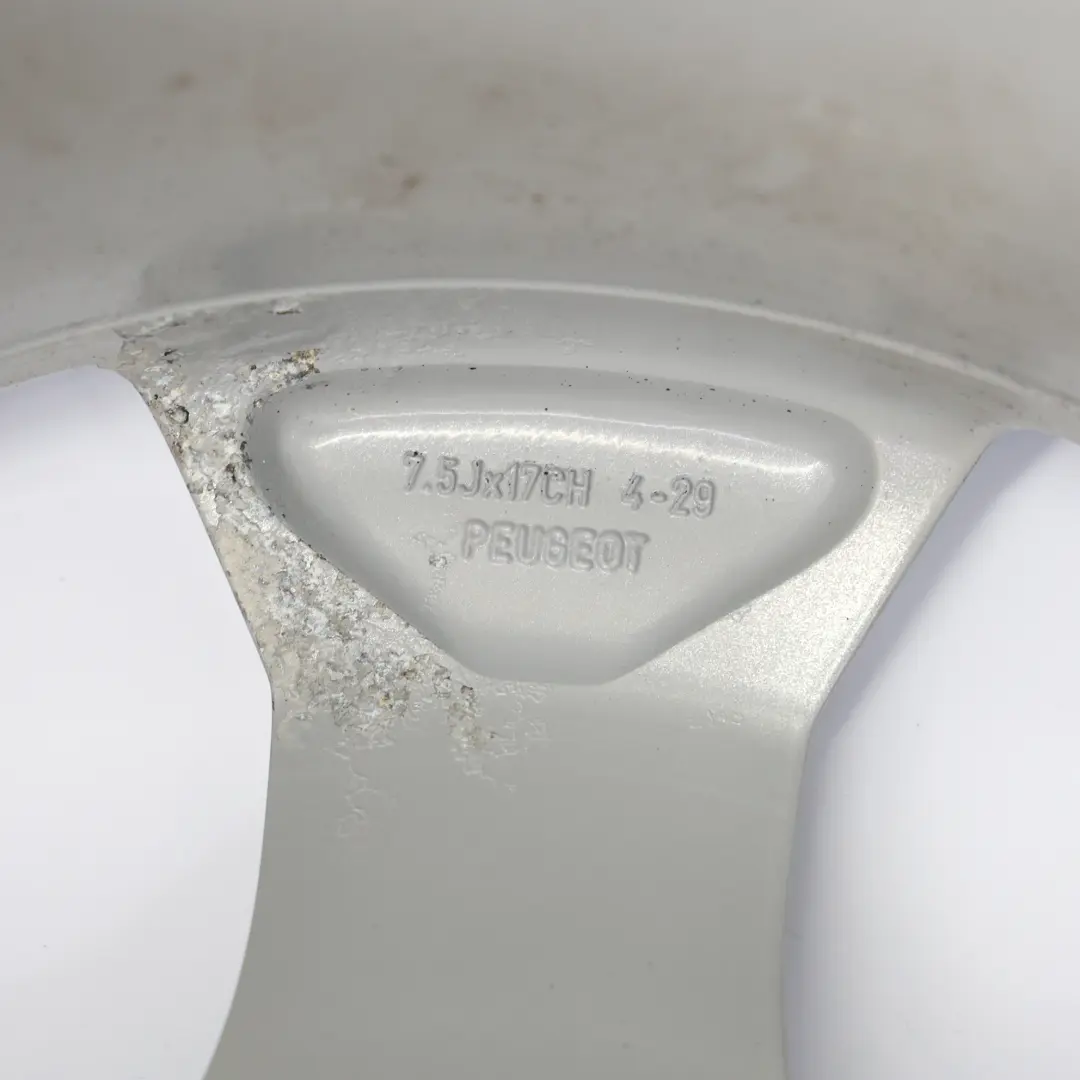 Felga Aluminiowa 17" 7,5J do Peugeot 3008 o numerze 9684883880 Peugeot 3008 Felga Aluminiowa 17" 7,5J - SKU 9684883880-1 - Numer Części 9684883880