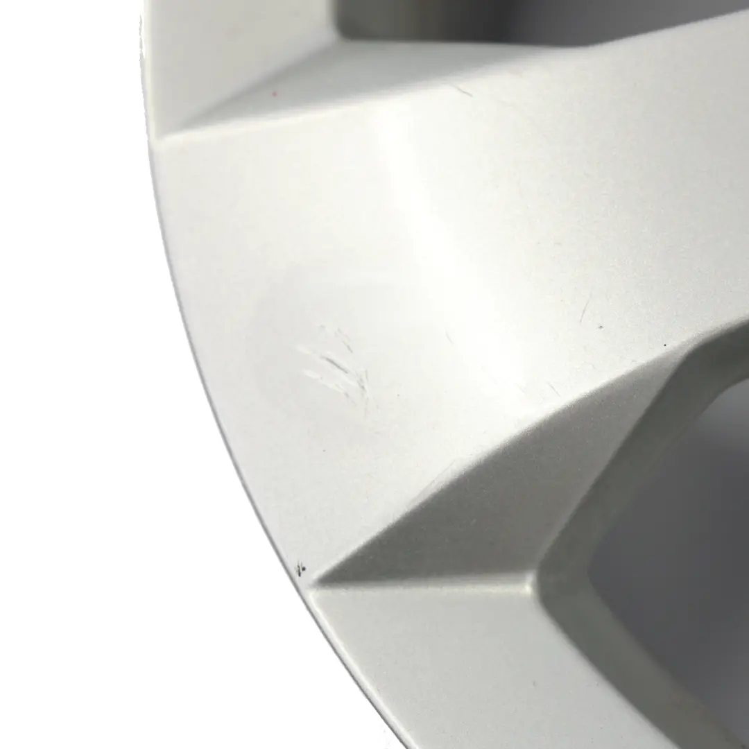 Silberne Leichtmetallfelge 17" 7,5J ET:29 für Peugeot 3008 mit Teilenummer 9684883880 Peugeot 3008 Silberne Leichtmetallfelge 17" 7,5J ET:29 - SKU 9684883880-1 - Teilenummer 9684883880