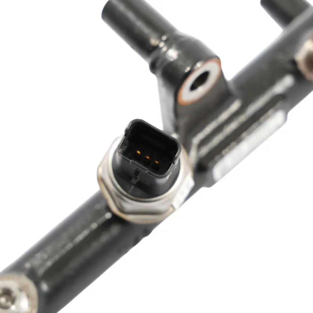  Rail Inyector Combustible Peugeot 3008 Ford Mondeo Mk4 2.0 HDI TDCi - SKU 9681909680 - Número de pieza 9681909680