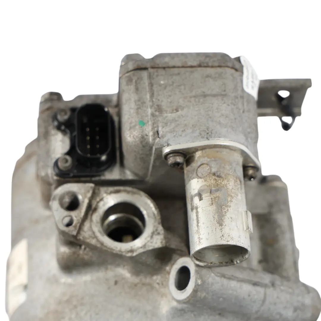 Mercedes W205 M274 Pompe De Compresseur De Climatisation Essence A/C - SKU A0008302800 - Numéro de pièce A0008302800