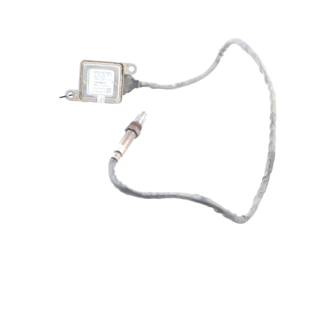 Lambda Exhaust Gas Temperature Sensor to Mercedes W205 Diesel with Part number A0009058611 Mercedes W205 Diesel Lambda Exhaust Gas Temperature Sensor - SKU A0009058611 - Part number A0009058611