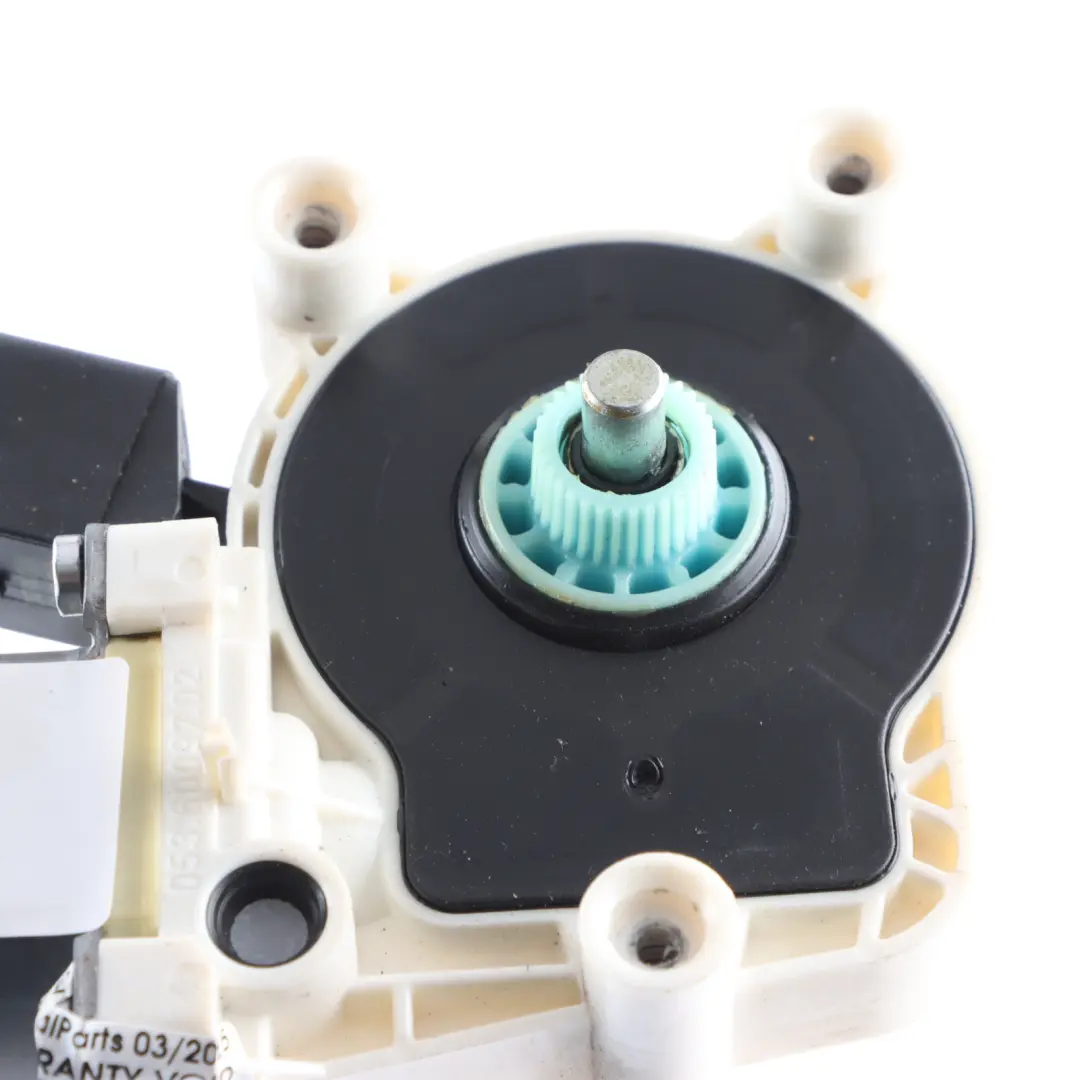 Door Window Lifter Motor Regulator Front Left N/S to Mercedes Vito W639 with Part number A0009069600 Mercedes Vito W639 Door Window Lifter Motor Regulator Front Left N/S - SKU A0009069600 - Part number A0009069600