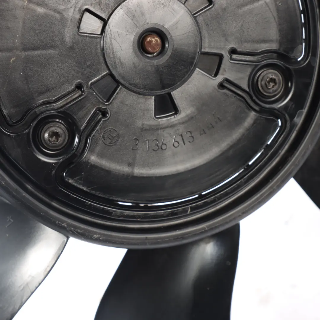 Radiator Fan Shroud Motor Engine Cooling Unit to Mercedes W205 C253 with Part number A0999061400 Mercedes W205 C253 Radiator Fan Shroud Motor Engine Cooling Unit - SKU A0999061400 - Part number A0999061400