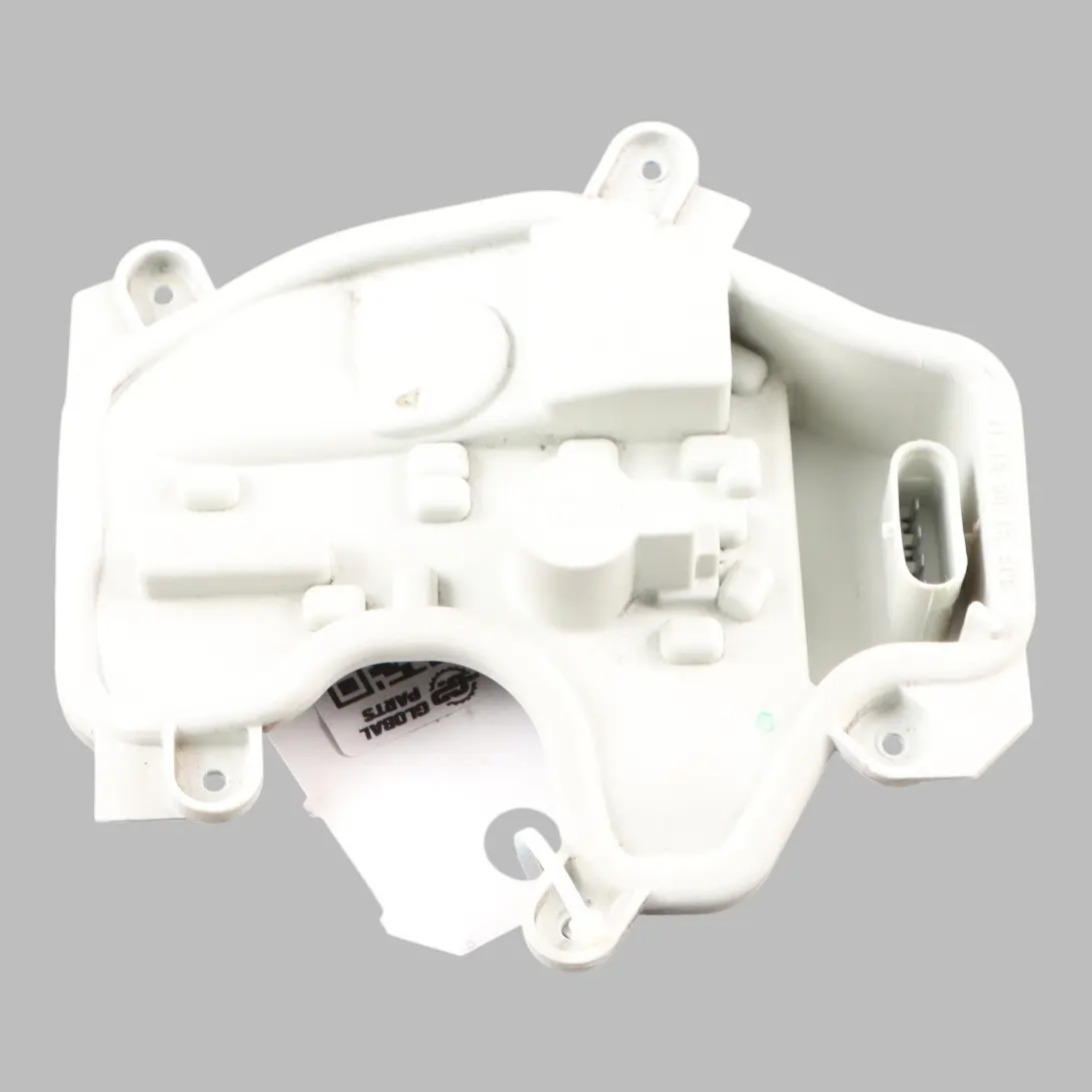 Mercedes X156 Gniazdo Żarówki Lampy Tylnej Prawy Tył A1568200177