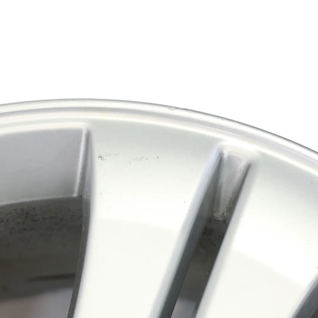 Srebrna Felga Aluminiowa 19" 8.5J ET:56 do Mercedes ML W164 o numerze A1644012102 Mercedes ML W164 Srebrna Felga Aluminiowa 19" 8.5J ET:56 - SKU A1644012102-1 - Numer Części A1644012102