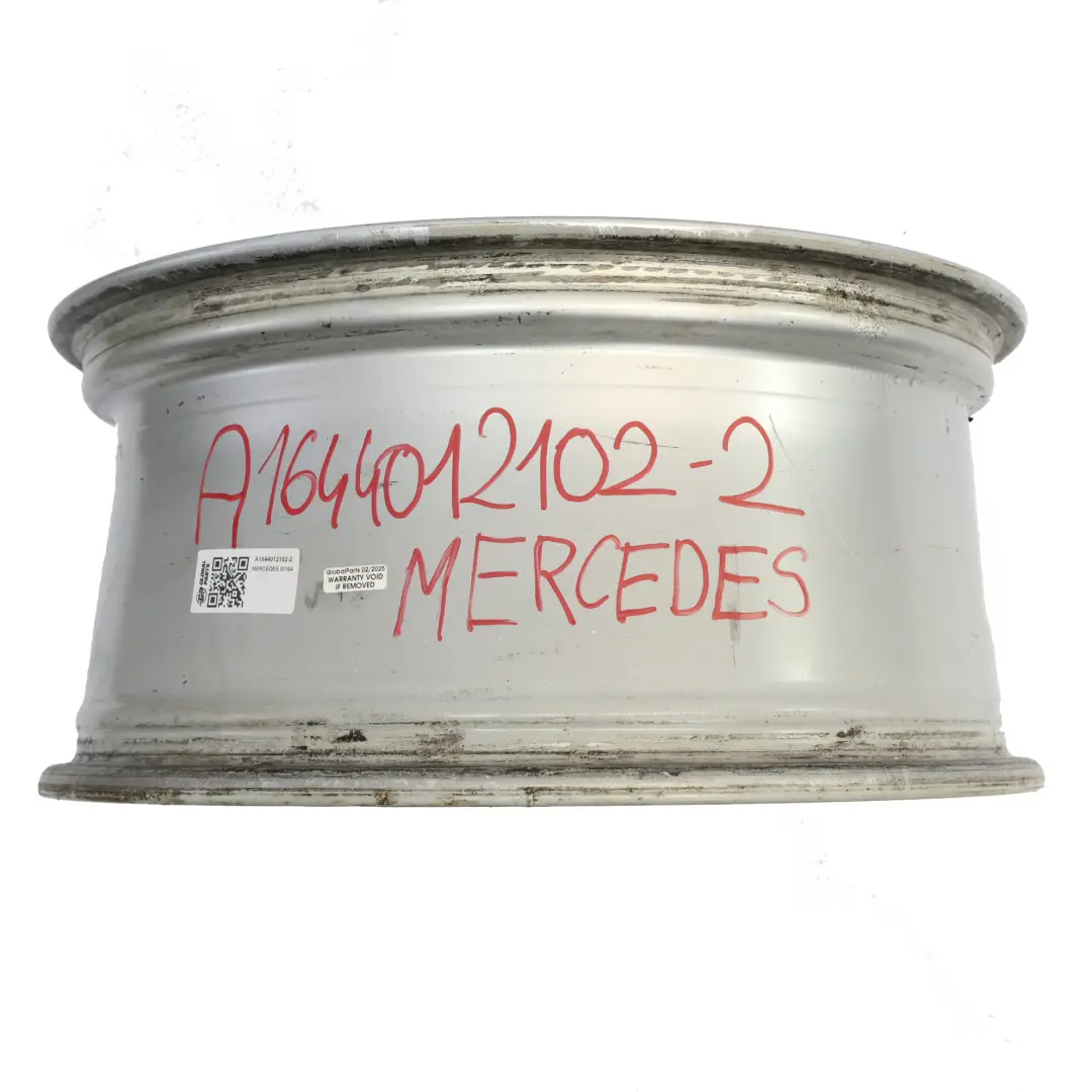 Srebrna Felga Aluminiowa 19" 8.5J ET:56 do Mercedes ML W164 o numerze A1644012102 Mercedes ML W164 Srebrna Felga Aluminiowa 19" 8.5J ET:56 - SKU A1644012102-2 - Numer Części A1644012102