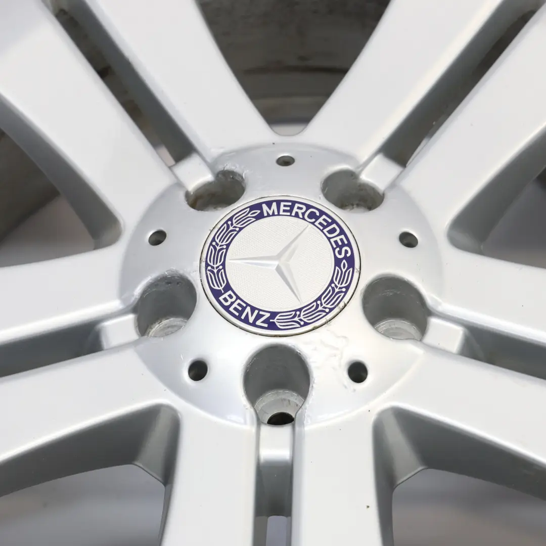Argento Cerchio Lega 19" 8.5J ET:56 Doppie Razze per Mercedes ML W164 con numero di parte A1644012102 Mercedes ML W164 Argento Cerchio Lega 19" 8.5J ET:56 Doppie Razze - SKU A1644012102-2 - Numero di parte A1644012102