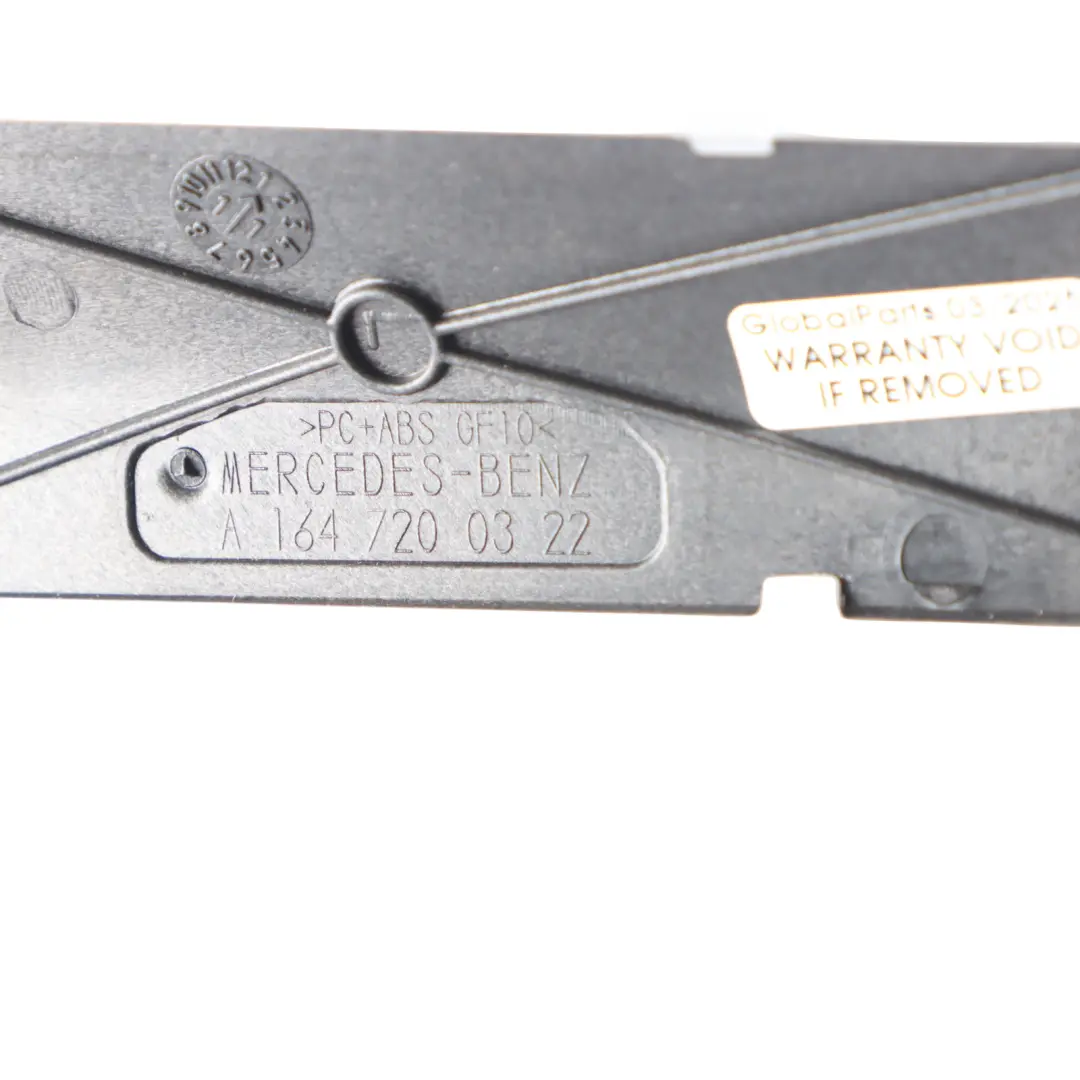 Door Card Decor Front Left N/S Strip Trim Panel Aluminium to Mercedes ML W164 with Part number A1647200322 Mercedes ML W164 Door Card Decor Front Left N/S Strip Trim Panel Aluminium - SKU A1647200322 - Part number A1647200322