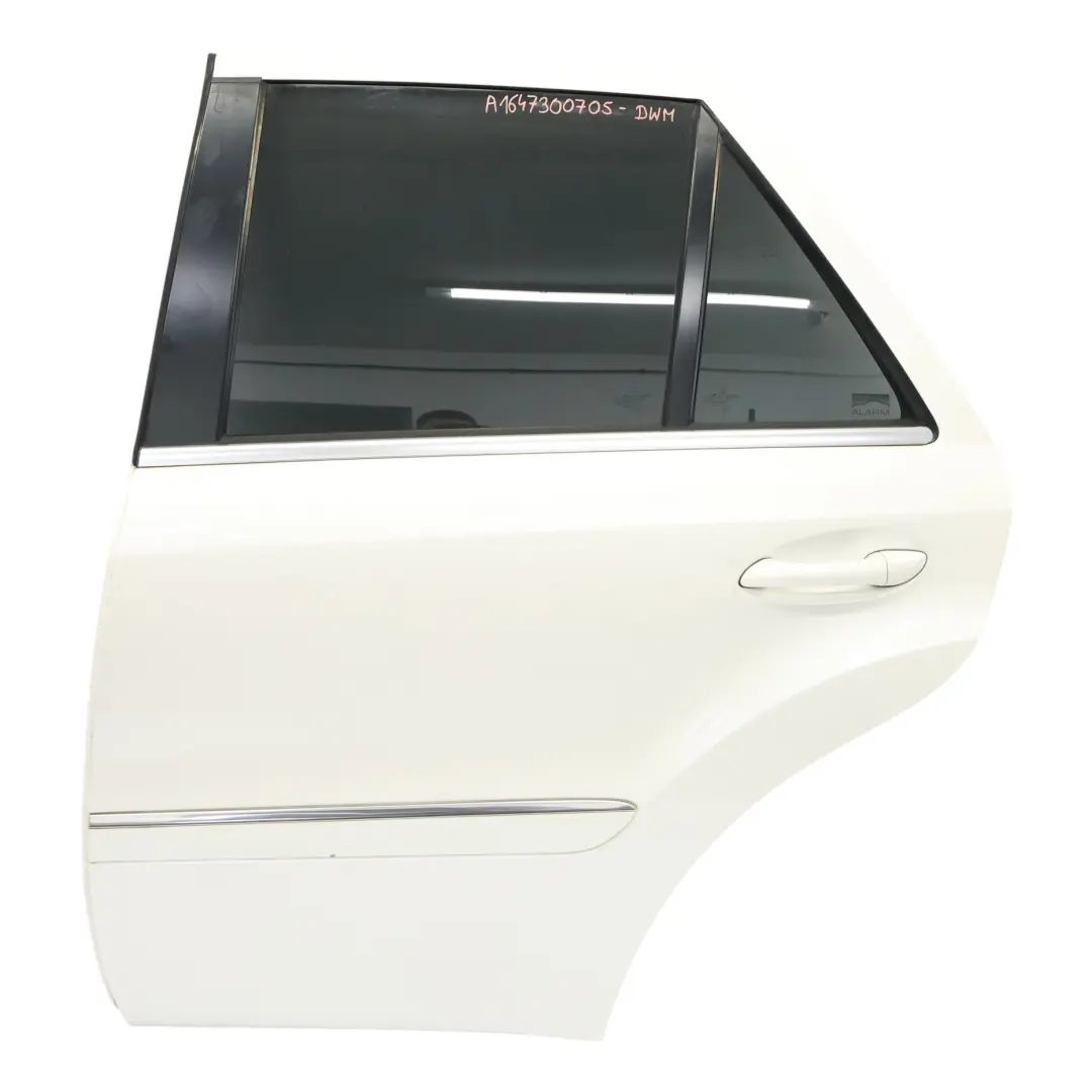 Door Rear Left N/S Diamond White Metallic - 799 to Mercedes ML W164 with Part number A1647300705 Mercedes ML W164 Door Rear Left N/S Diamond White Metallic - 799 - SKU A1647300705-DWM - Part number A1647300705