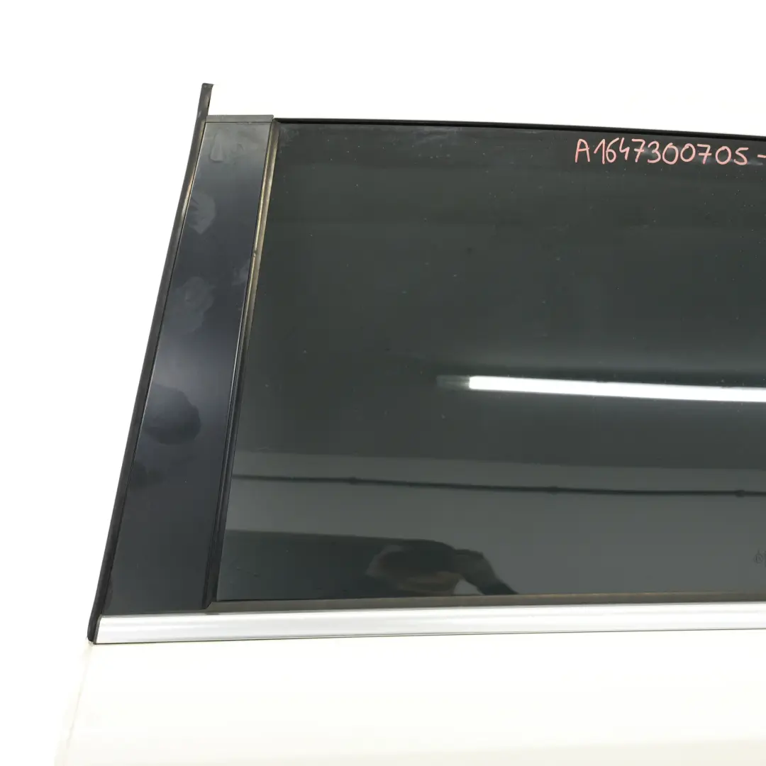 Mercedes ML W164 Porta Posteriore Sinistra Diamond White Metallic - 799 - SKU A1647300705-DWM - Numero di parte A1647300705