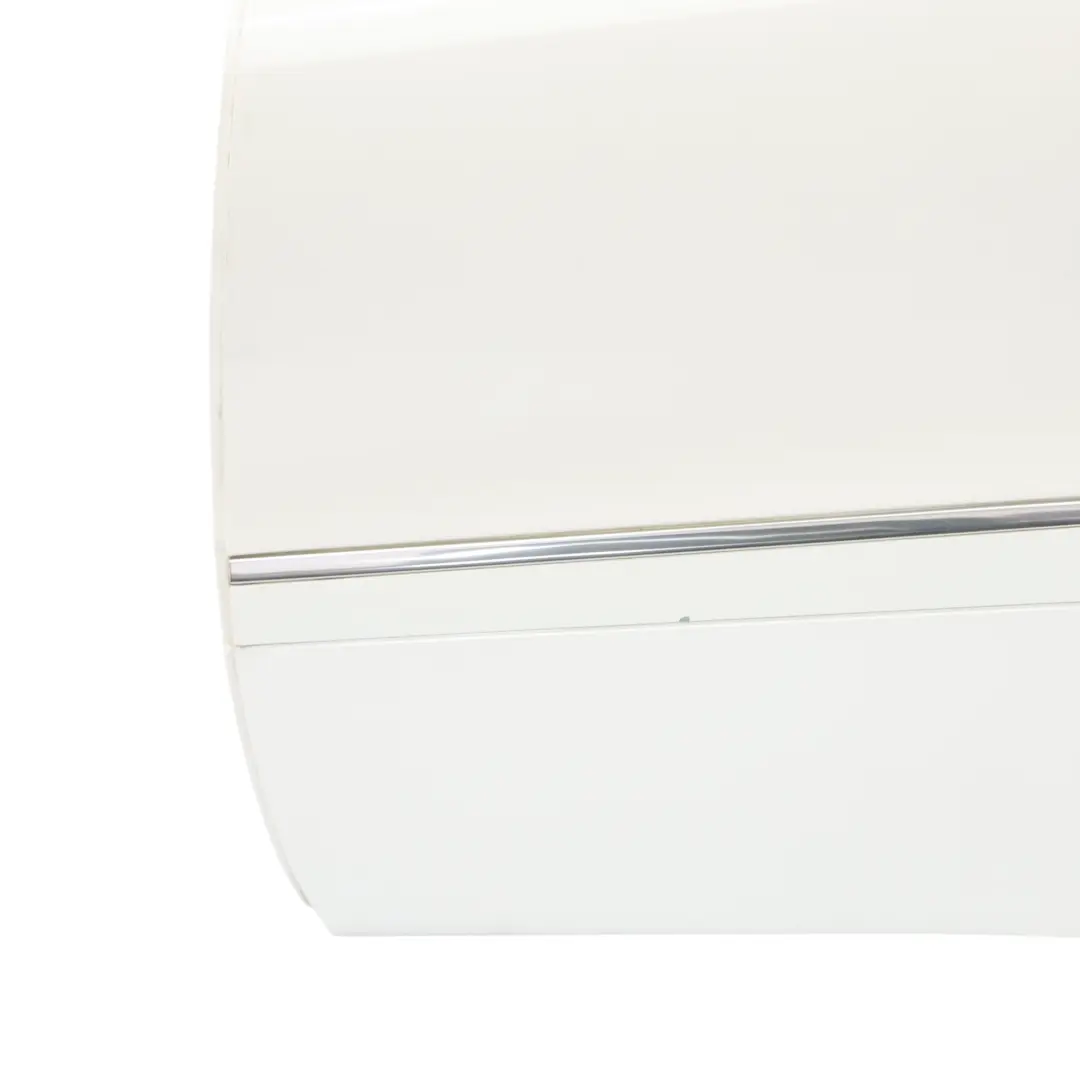 Porta Posteriore Sinistra Diamond White Metallic - 799 per Mercedes ML W164 con numero di parte A1647300705 Mercedes ML W164 Porta Posteriore Sinistra Diamond White Metallic - 799 - SKU A1647300705-DWM - Numero di parte A1647300705