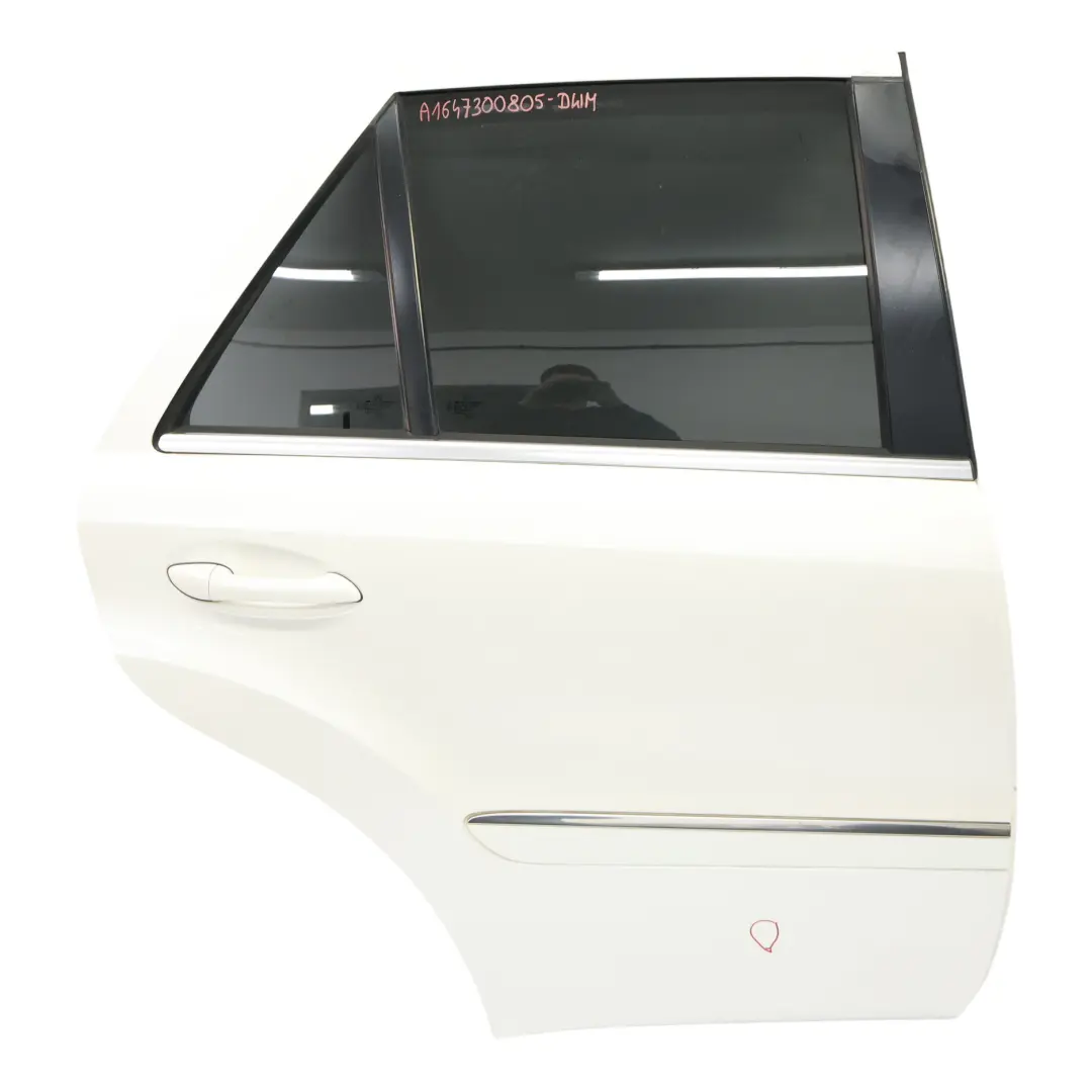 Door Rear Right O/S Diamond White Metallic - 799 to Mercedes ML W164 with Part number A1647300805 Mercedes ML W164 Door Rear Right O/S Diamond White Metallic - 799 - SKU A1647300805-DWM - Part number A1647300805