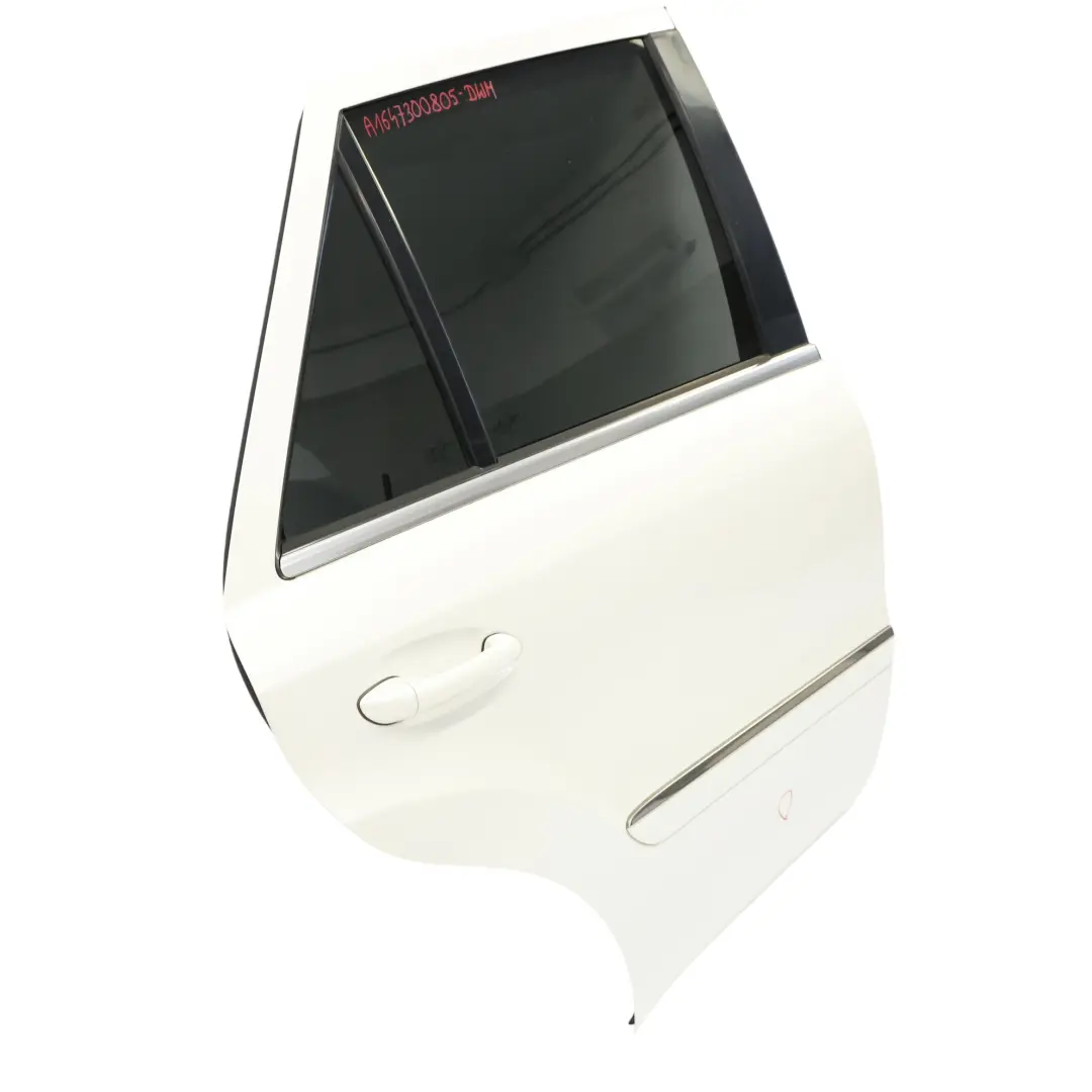 Puerta Trasera Derecha Diamond White Metallic - 799 para Mercedes ML W164 con número de pieza A1647300805 Mercedes ML W164 Puerta Trasera Derecha Diamond White Metallic - 799 - SKU A1647300805-DWM - Número de pieza A1647300805