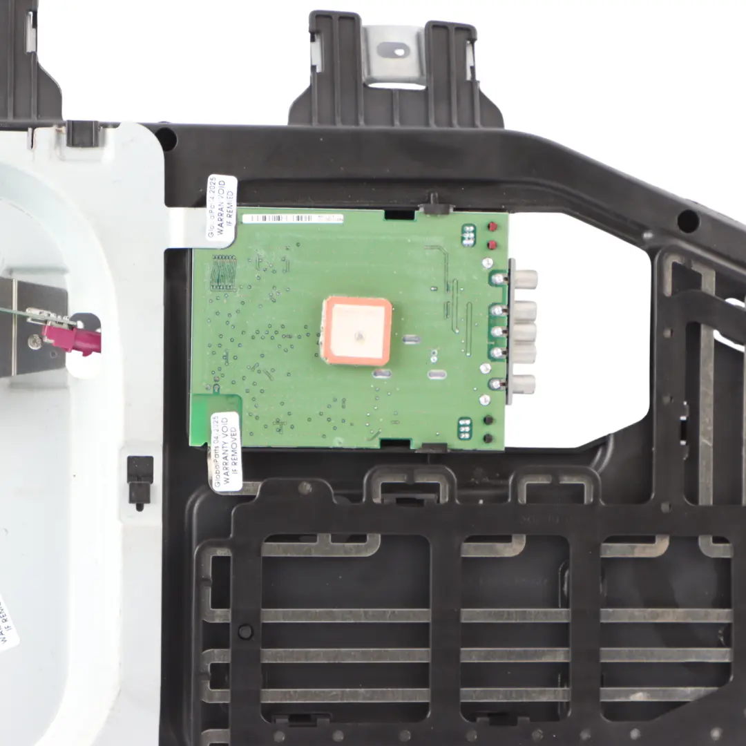 Antenne radio de toit Amplificateur pour Mercedes ML W164 à propos du numéro de pièce A1648202575 Mercedes ML W164 Antenne radio de toit Amplificateur - SKU A1648202575 - Numéro de pièce A1648202575