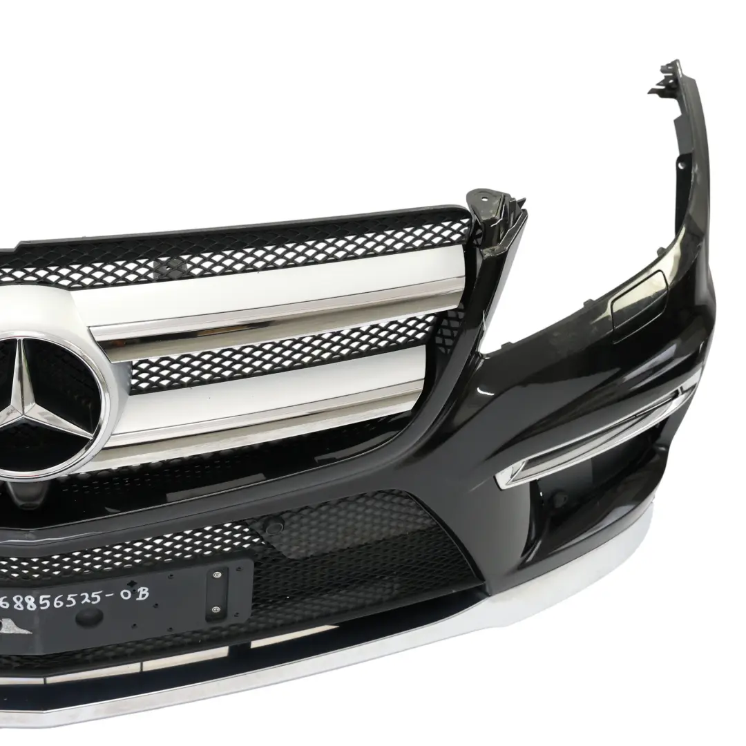 Przedni Zderzak AMG Obsidian Black Czarny Metalik - 197 do Mercedes W166 o numerze A1668856525 Mercedes W166 Przedni Zderzak AMG Obsidian Black Czarny Metalik - 197 - SKU A1668856525-OB - Numer Części A1668856525