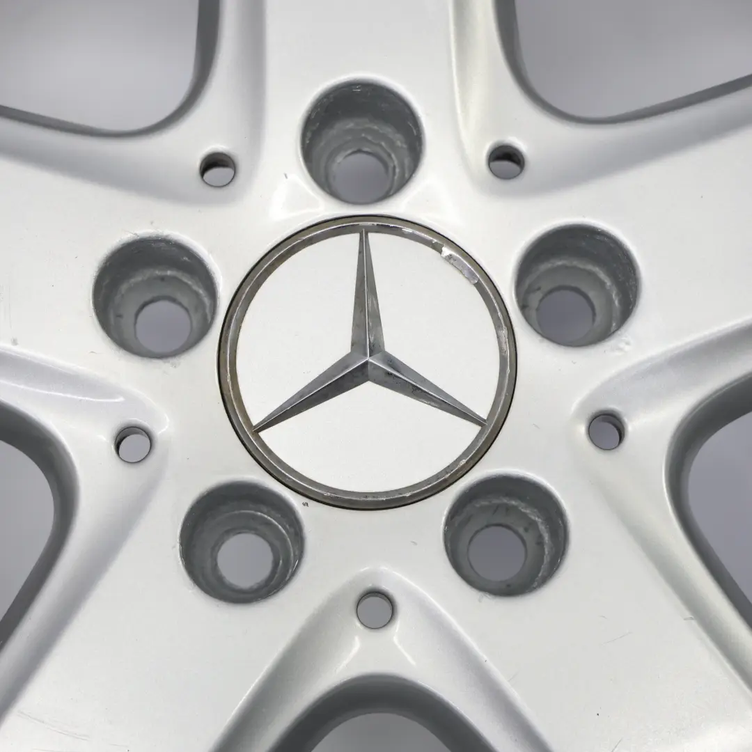 Felga Aluminiowa 16" 6J do Mercedes W245 o numerze A1694010302 Mercedes W245 Felga Aluminiowa 16" 6J - SKU A1694010302-2 - Numer Części A1694010302