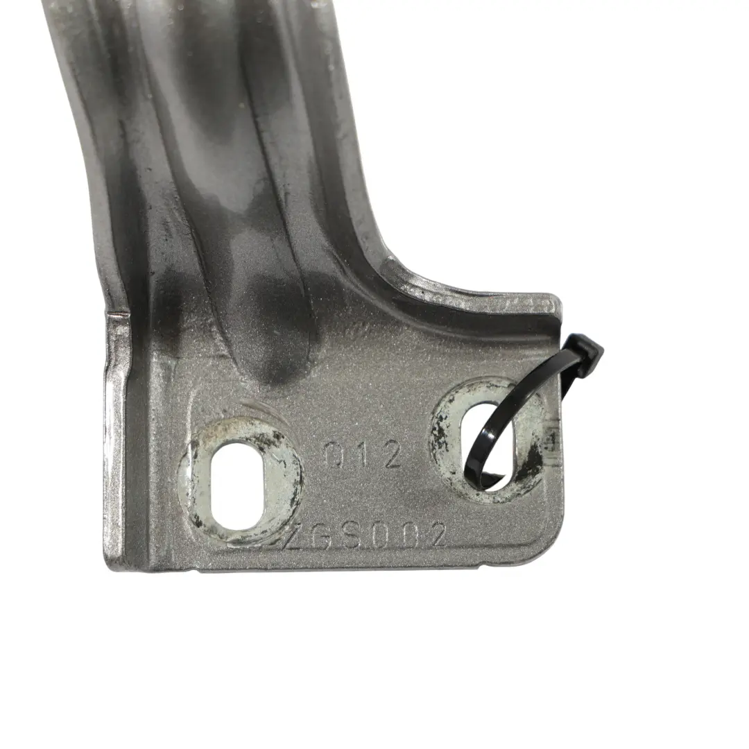 Cerniera Portellone Posteriore Sinistro Komet Grigio Cometa - 748 per Mercedes W245 con numero di parte A1697400937 Mercedes W245 Cerniera Portellone Posteriore Sinistro Komet Grigio Cometa - 748 - SKU A1697400937-KMG - Numero di parte A1697400937