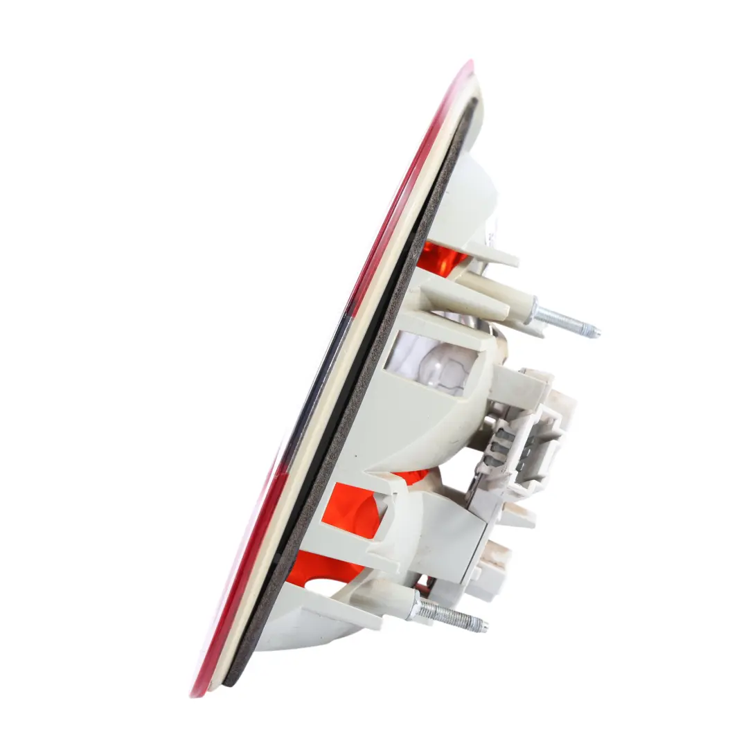 Luz Trasera Izquierda Del Portón Trasero Interior Del para Mercedes W245 con número de pieza A1698201564 Mercedes W245 Luz Trasera Izquierda Del Portón Trasero Interior Del - SKU A1698201564-2 - Número de pieza A1698201564