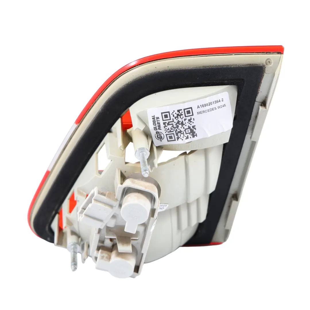 Feu Arrière Intérieur Gauche Pour Hayon pour Mercedes W245 à propos du numéro de pièce A1698201564 Mercedes W245 Feu Arrière Intérieur Gauche Pour Hayon - SKU A1698201564-2 - Numéro de pièce A1698201564
